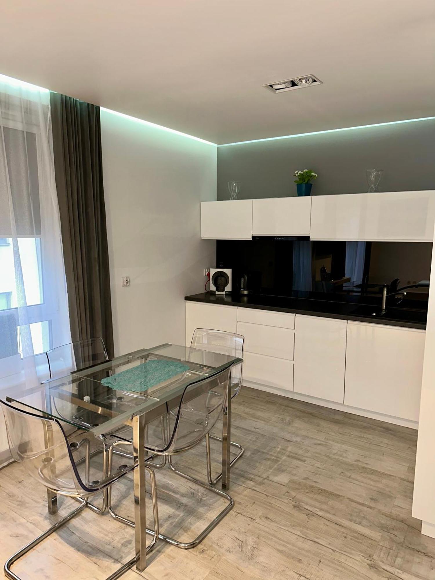 Apartament Shadow Grey Kołobrzeg Kültér fotó